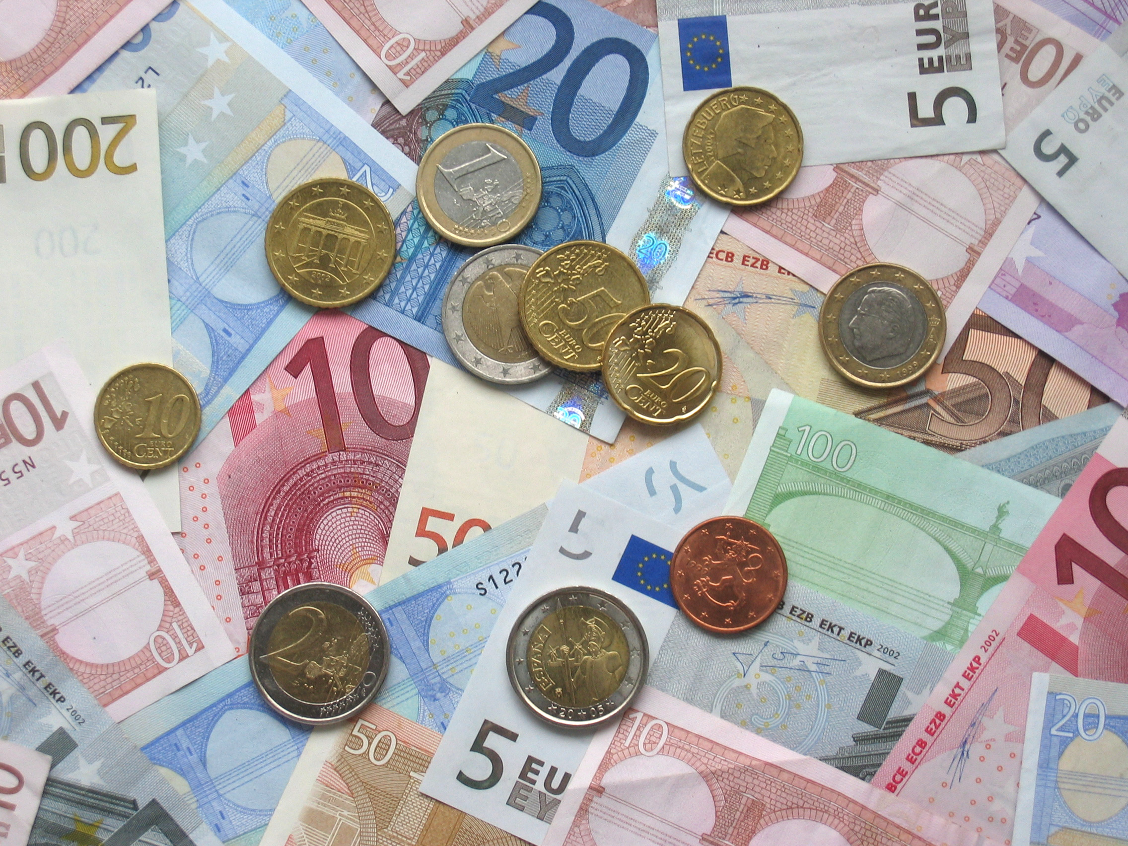 Banknotes and coins.