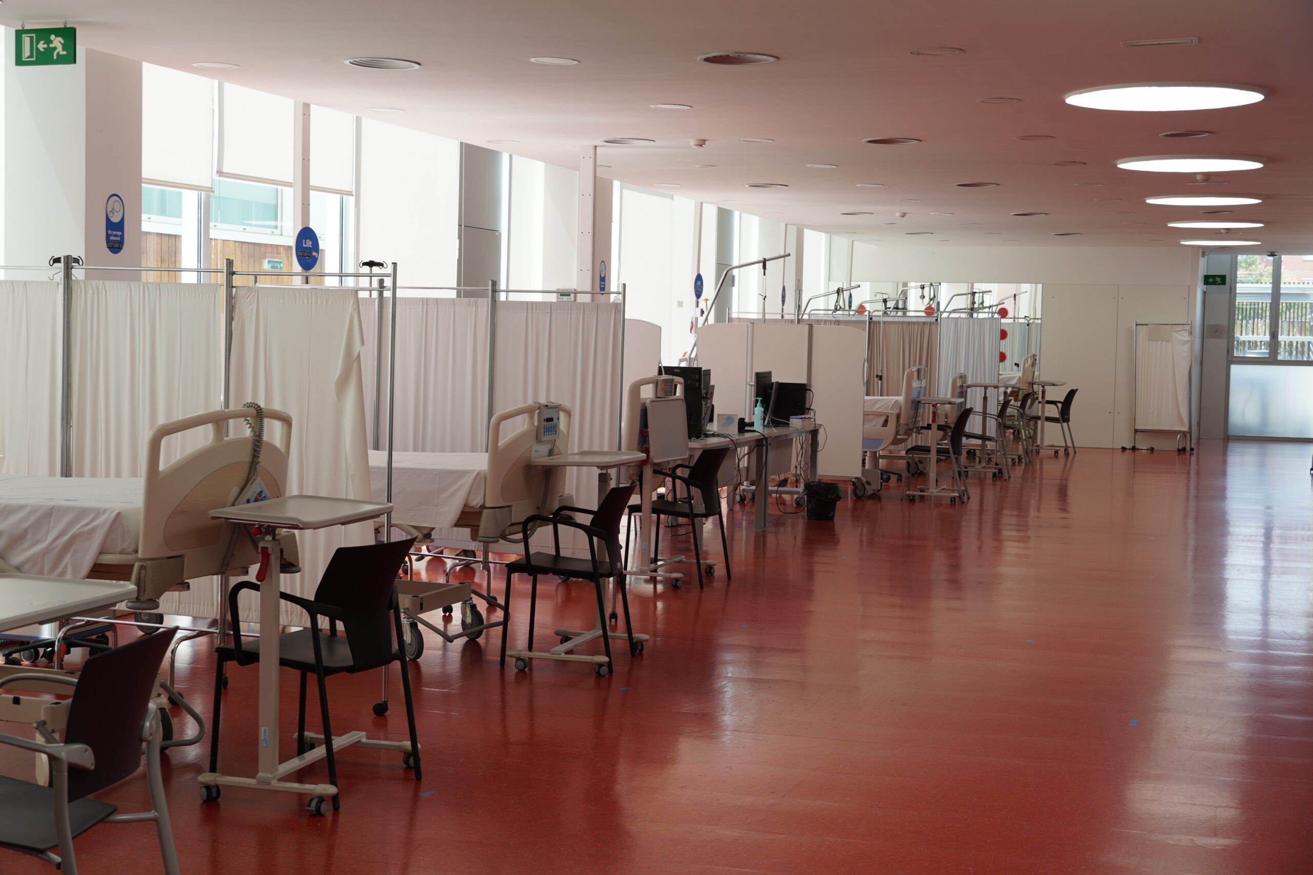 The facilities of a general hospital seen from outside